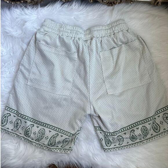 Found Cream Paisley Emblem Mesh Shorts Size Small - Picture 6 of 8
